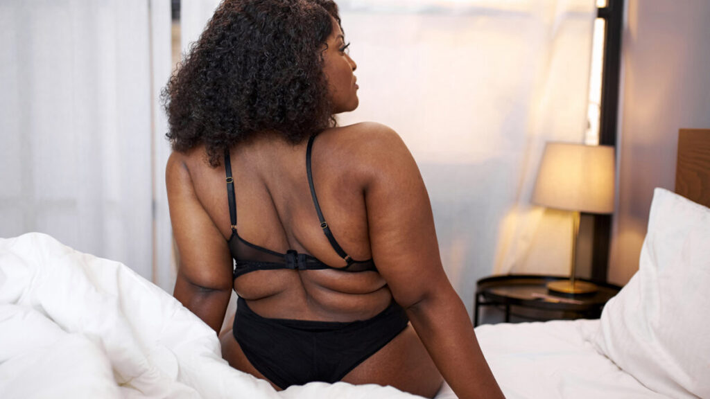 Avoid Wearing Panties To Bed At Night, Microbiologist Urges Women