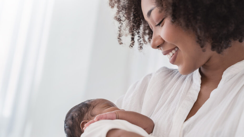 5 Breastfeeding Diet Myths Debunked